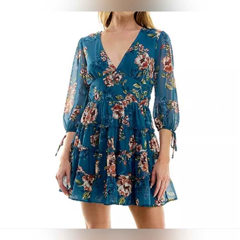 Dress Speechless Three Quarter Sleeve Skater Blue Floral Medium Juniors NEW